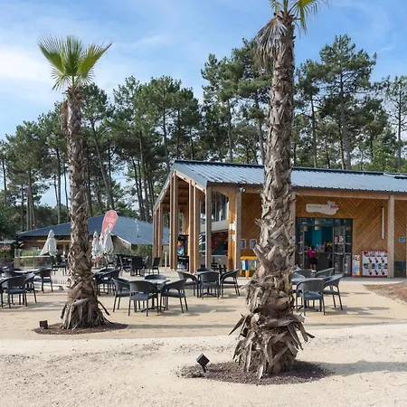 Mobilhome Elisa Et Christophe *